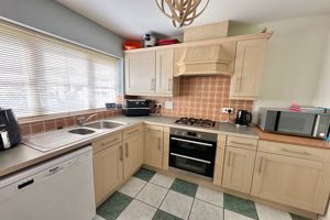 Kitchen- click for photo gallery